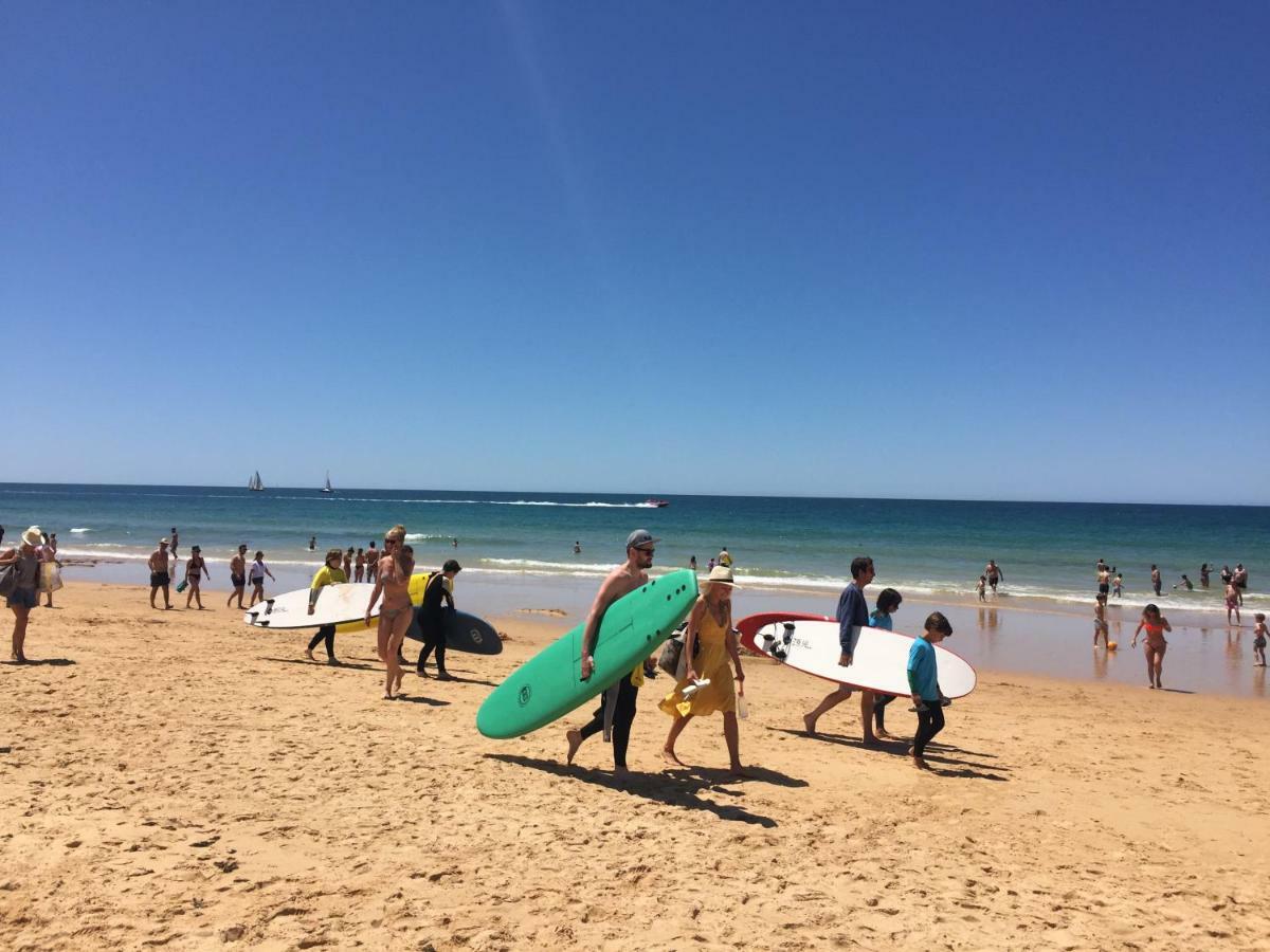Os Apartamentos A Ramos Na Praia Da Gale Estao Inserido Em Condominio Com Piscina, Fica Apenas A 350 Metros Da Praia Da Gale - Apartamentos Com Ar Condicionado Tanto Nos Quartos Como Na Sala, Smart Tv Com Prime Video E Cozinha Completa Albufeira Exterior foto